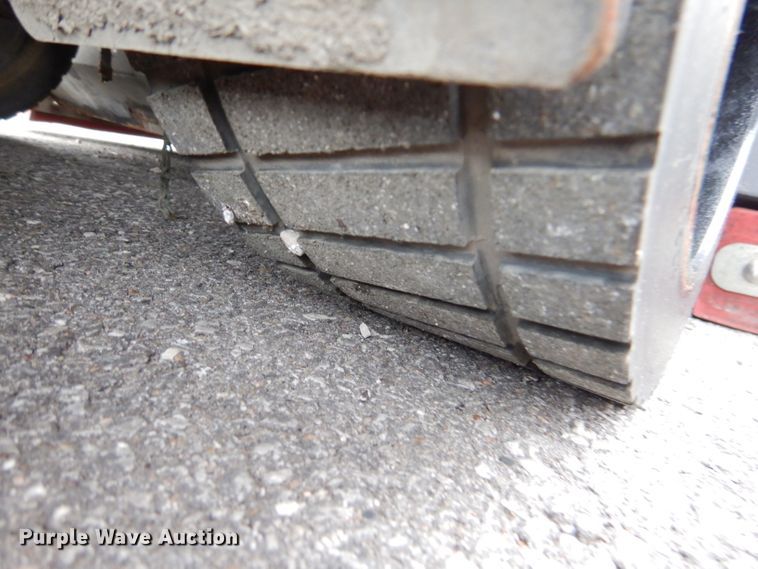 image for item DL8105 Factory-cat 46-C floor scrubber