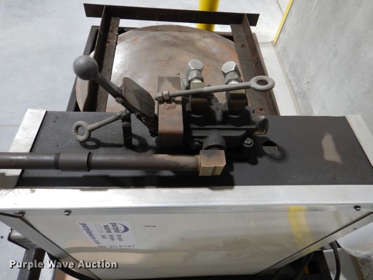 image for item DL8107 Shrink wrap machine