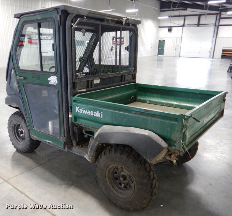 image for item DL8139 2010 Kawasaki Mule 4000  utility vehicle