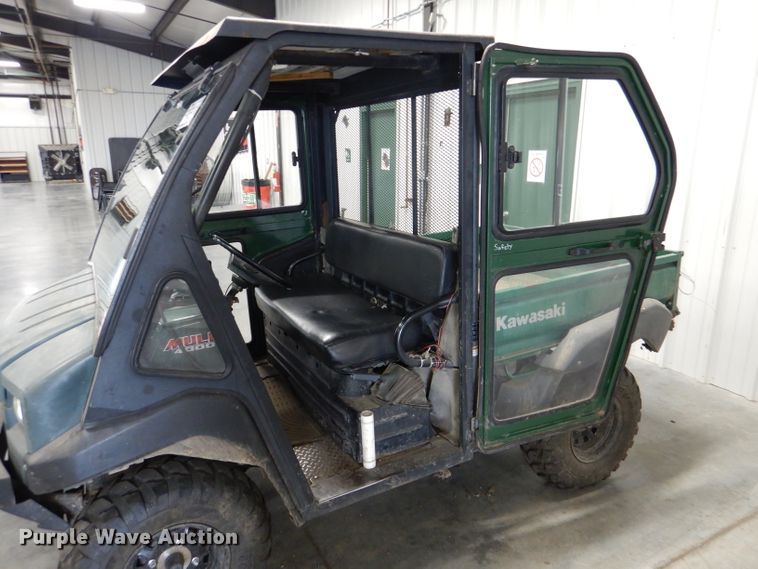 image for item DL8139 2010 Kawasaki Mule 4000  utility vehicle
