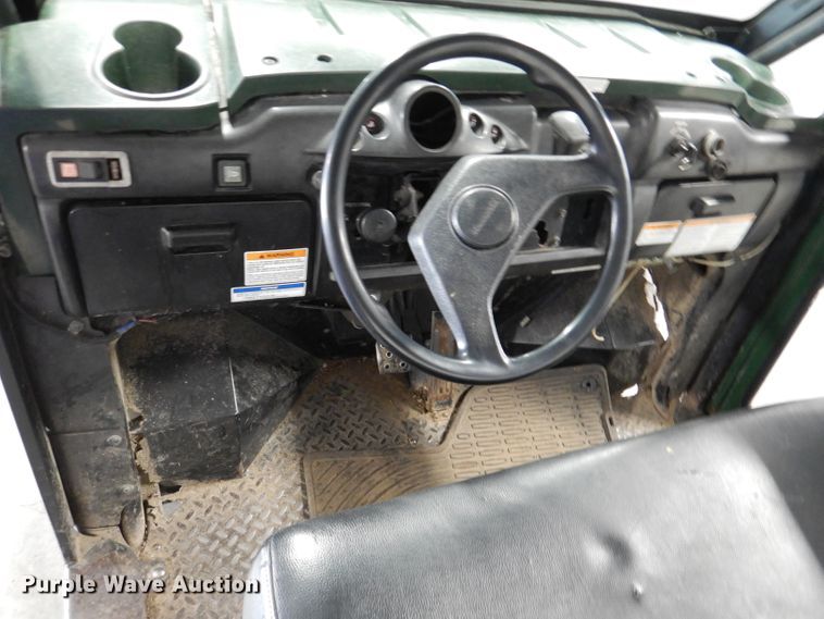 image for item DL8139 2010 Kawasaki Mule 4000  utility vehicle