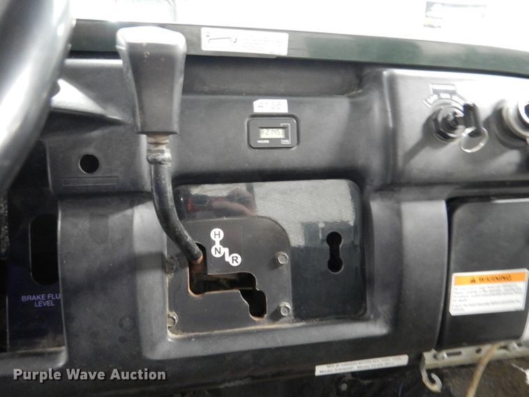 image for item DL8139 2010 Kawasaki Mule 4000  utility vehicle