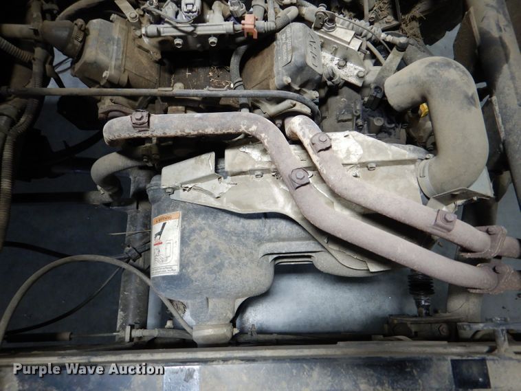 image for item DL8139 2010 Kawasaki Mule 4000  utility vehicle