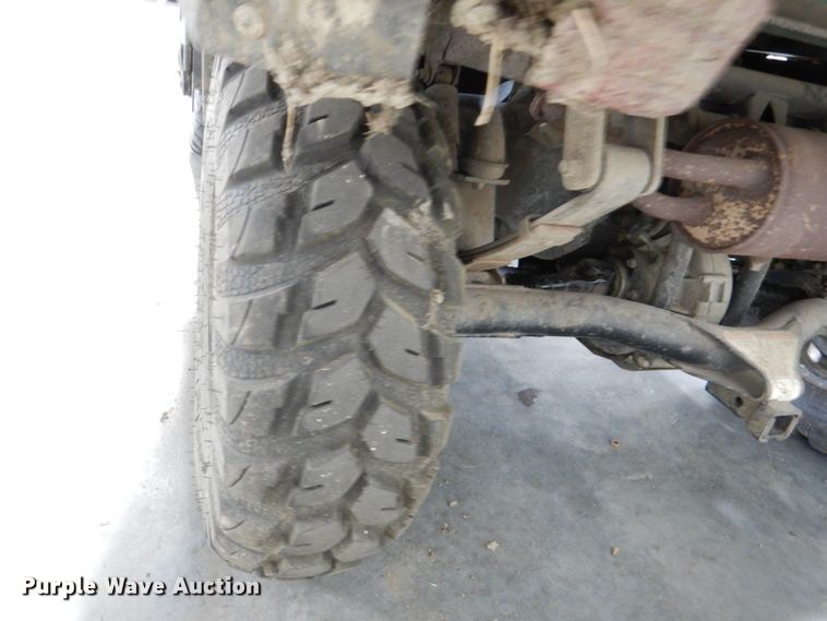 image for item DL8139 2010 Kawasaki Mule 4000  utility vehicle