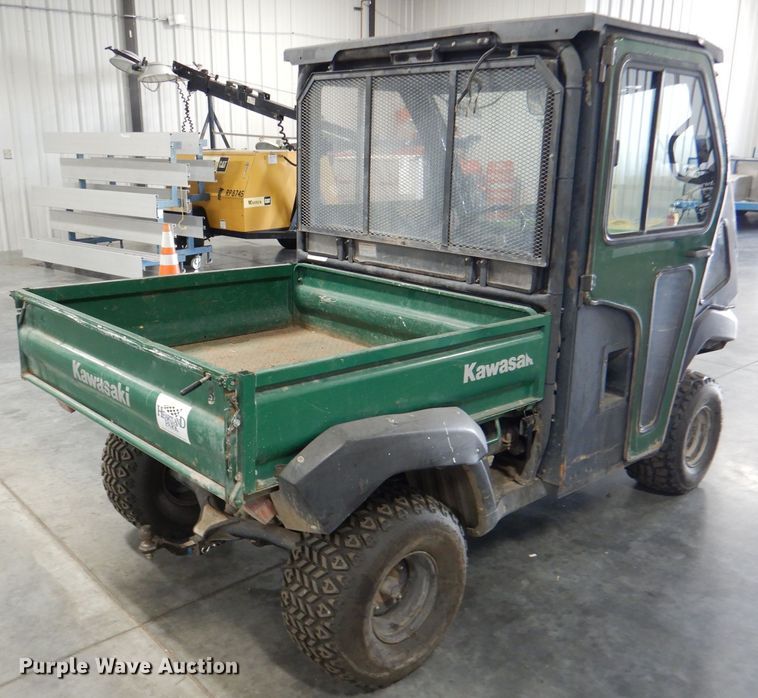 image for item DL8140 2010 Kawasaki Mule 4000  utility vehicle