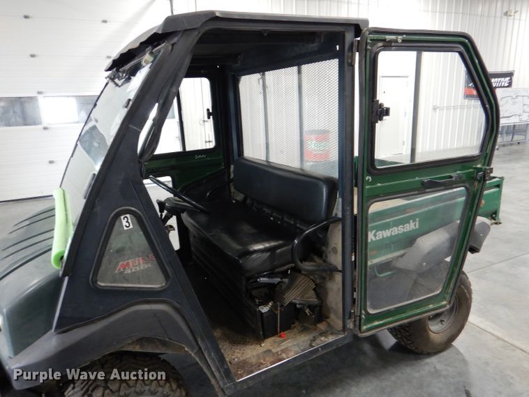 image for item DL8140 2010 Kawasaki Mule 4000  utility vehicle