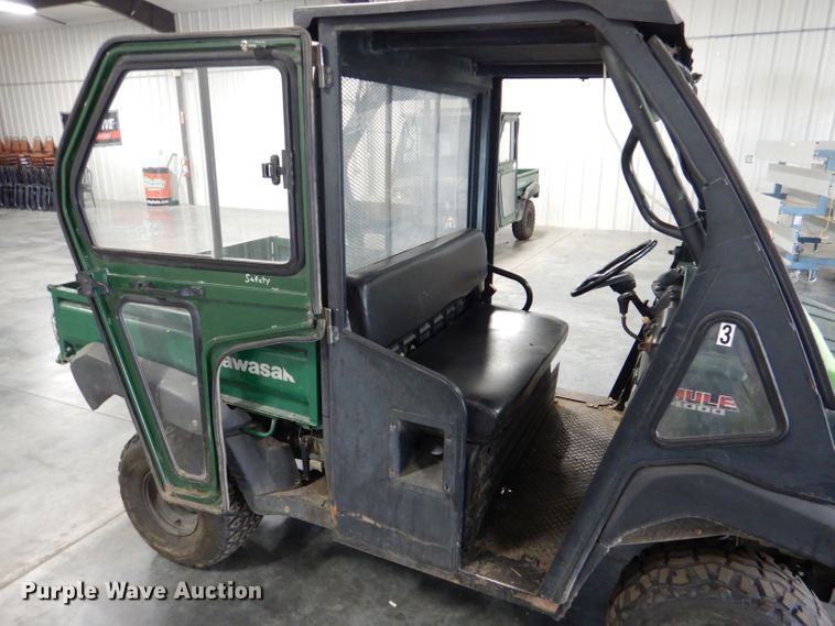 image for item DL8140 2010 Kawasaki Mule 4000  utility vehicle