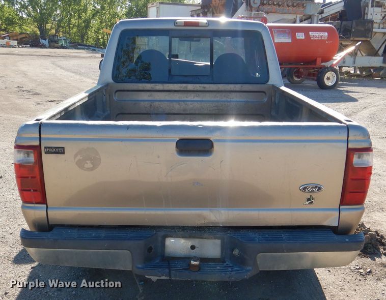 image for item DL8148 2003 Ford Ranger  SuperCab pickup truck