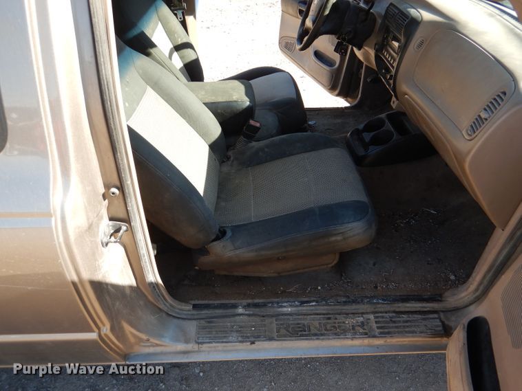 image for item DL8148 2003 Ford Ranger  SuperCab pickup truck