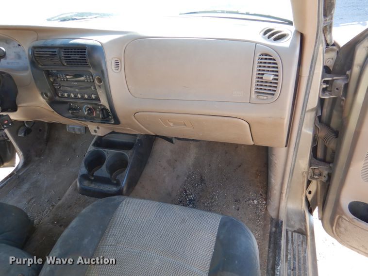 image for item DL8148 2003 Ford Ranger  SuperCab pickup truck