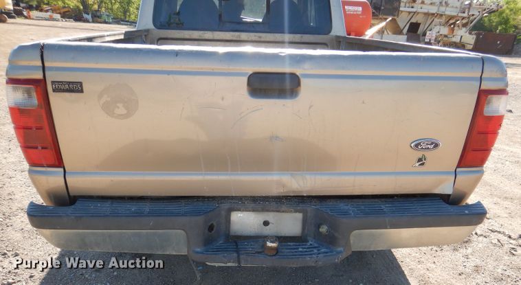 image for item DL8148 2003 Ford Ranger  SuperCab pickup truck