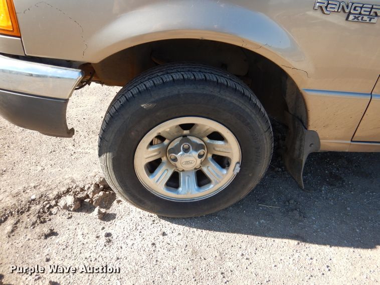 image for item DL8148 2003 Ford Ranger  SuperCab pickup truck