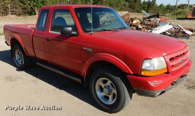 image for item DL8149 2000 Ford Ranger XLT  SuperCab pickup truck