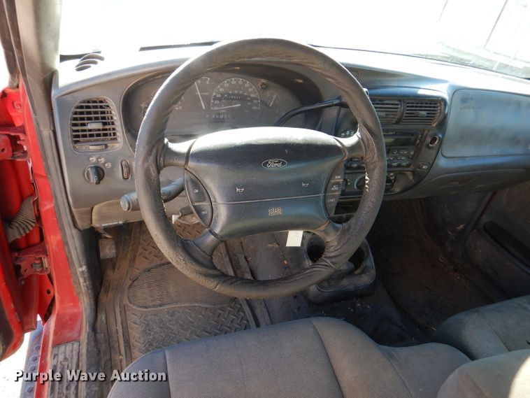 image for item DL8149 2000 Ford Ranger XLT  SuperCab pickup truck