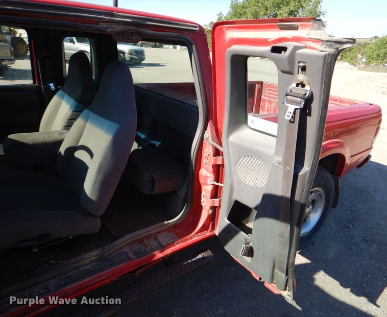 image for item DL8149 2000 Ford Ranger XLT  SuperCab pickup truck