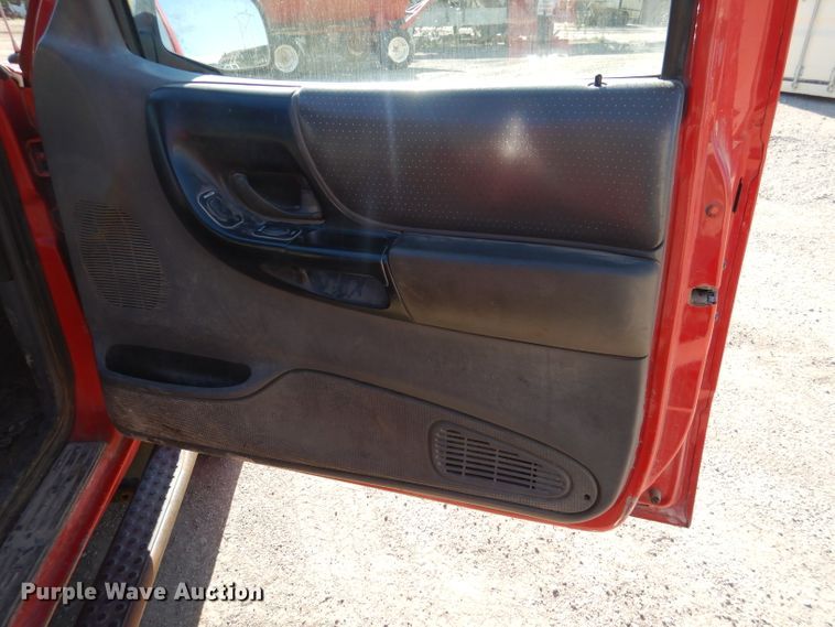 image for item DL8149 2000 Ford Ranger XLT  SuperCab pickup truck