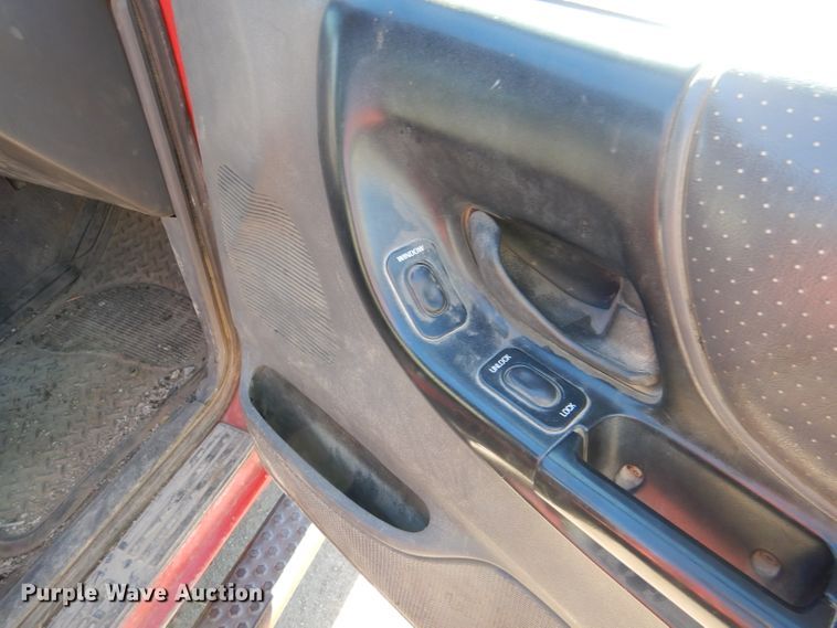 image for item DL8149 2000 Ford Ranger XLT  SuperCab pickup truck