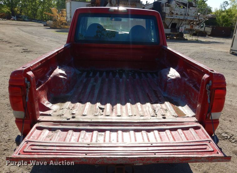 image for item DL8149 2000 Ford Ranger XLT  SuperCab pickup truck