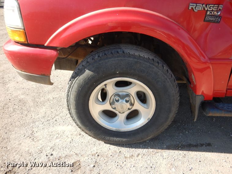 image for item DL8149 2000 Ford Ranger XLT  SuperCab pickup truck