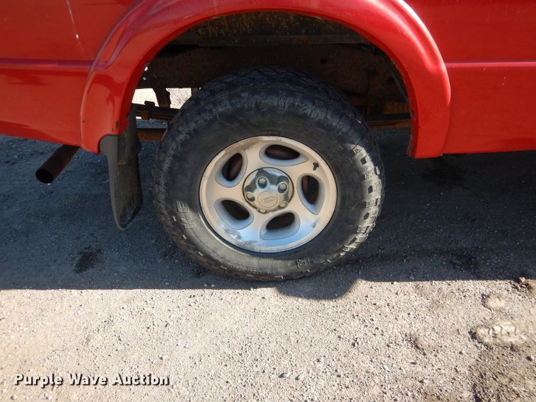 image for item DL8149 2000 Ford Ranger XLT  SuperCab pickup truck