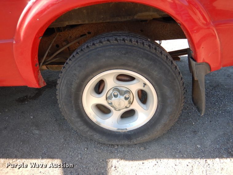 image for item DL8149 2000 Ford Ranger XLT  SuperCab pickup truck