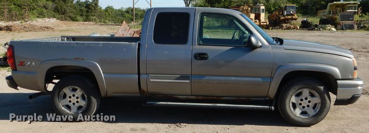 image for item DL8150 2006 Chevrolet Silverado 1500  Ext. Cab pickup truck