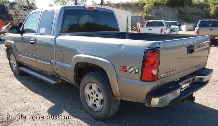 image for item DL8150 2006 Chevrolet Silverado 1500  Ext. Cab pickup truck