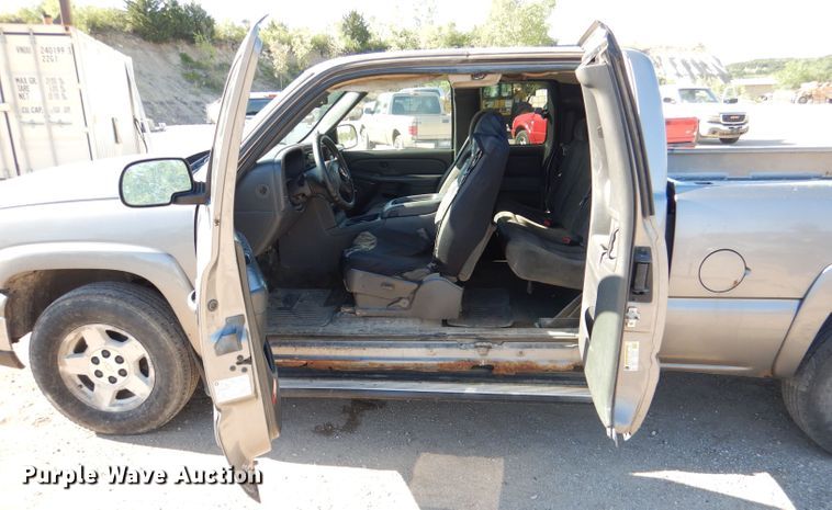 image for item DL8150 2006 Chevrolet Silverado 1500  Ext. Cab pickup truck