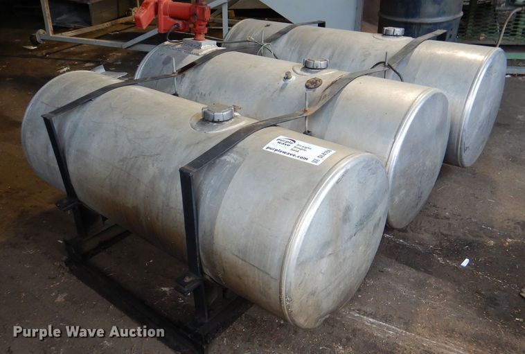 image for item DL8168 (3) transfer tanks