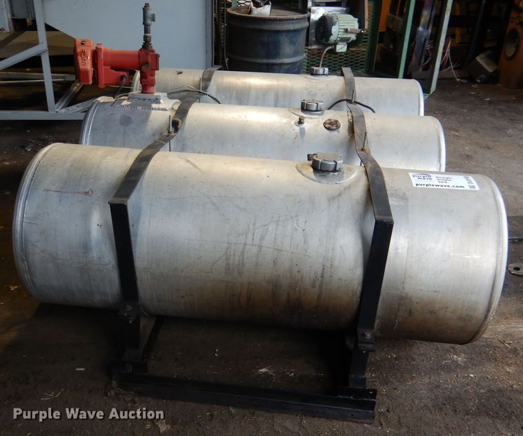 image for item DL8168 (3) transfer tanks