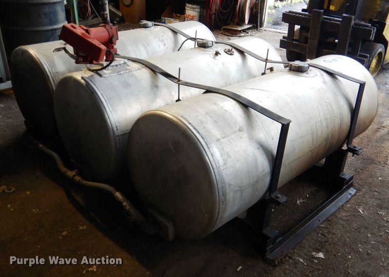 image for item DL8168 (3) transfer tanks