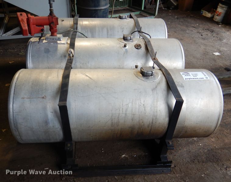 image for item DL8168 (3) transfer tanks