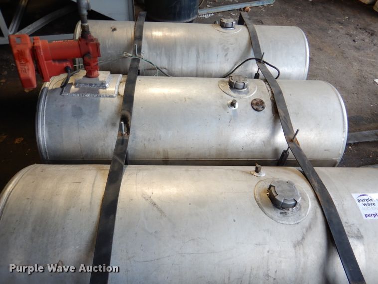 image for item DL8168 (3) transfer tanks