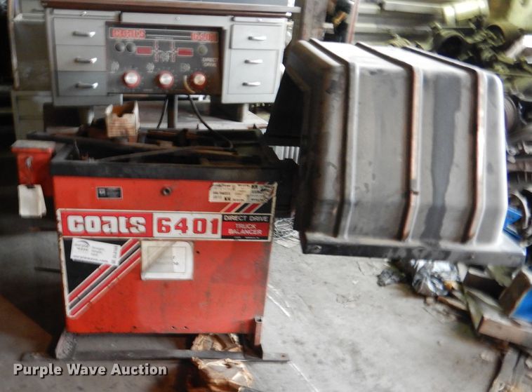 image for item DL8169 Coats 6401  tire balance