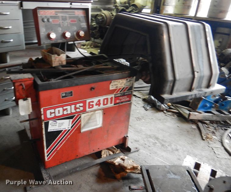 image for item DL8169 Coats 6401  tire balance