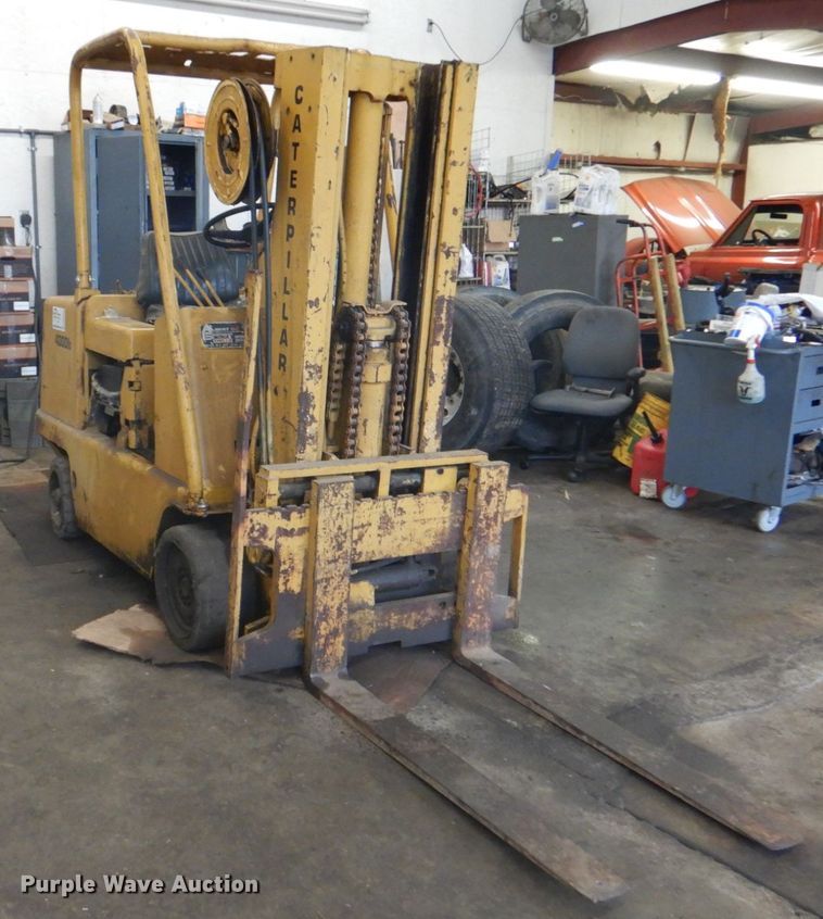 image for item DM3800 Caterpillar T60B  forklift