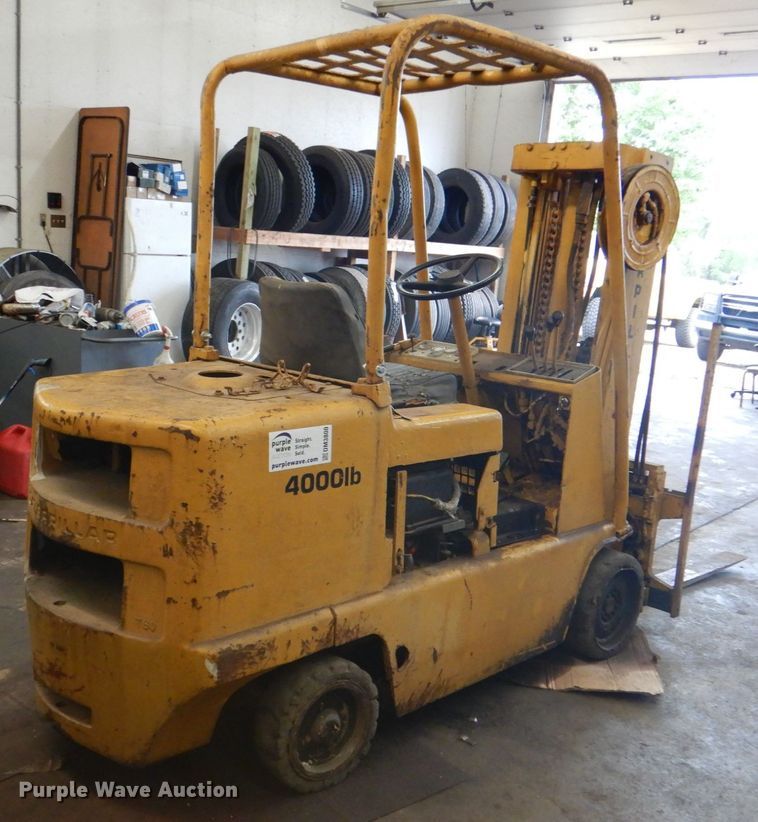 image for item DM3800 Caterpillar T60B  forklift