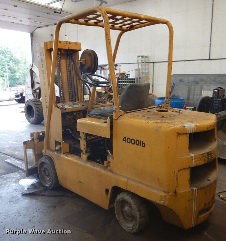 image for item DM3800 Caterpillar T60B  forklift