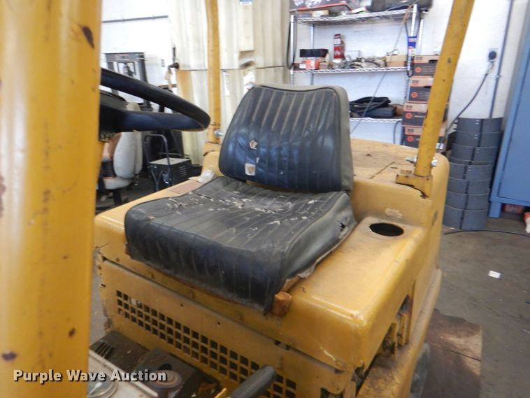 image for item DM3800 Caterpillar T60B  forklift