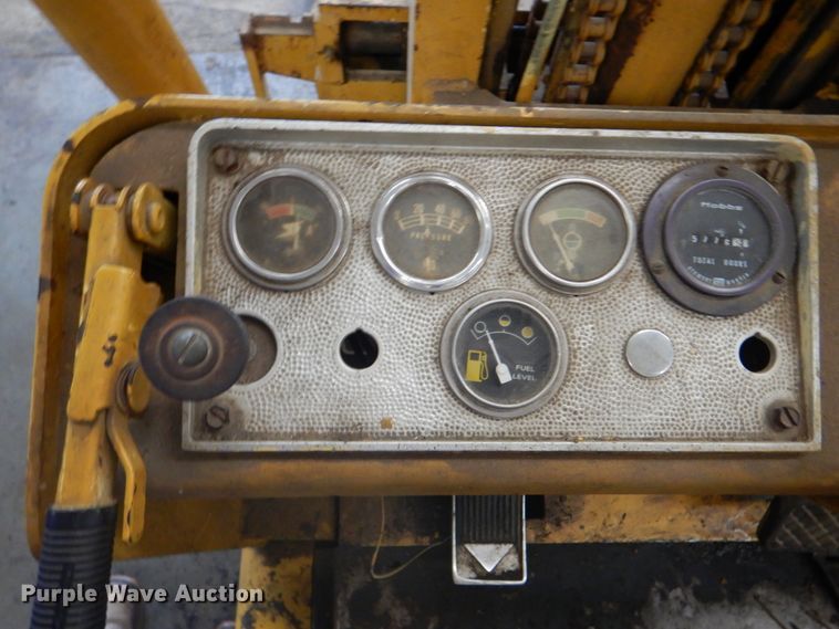 image for item DM3800 Caterpillar T60B  forklift