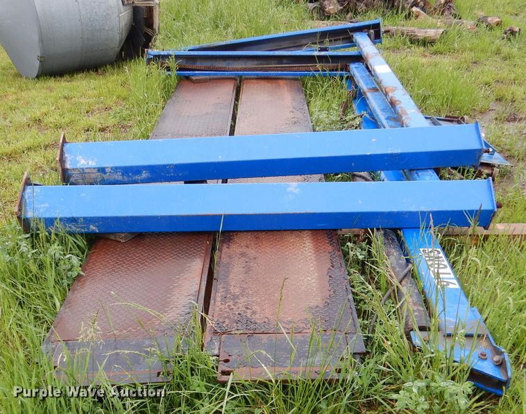 image for item DM4299 Four post automotive lift