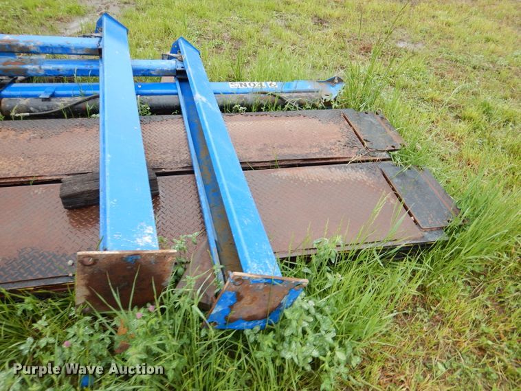 image for item DM4299 Four post automotive lift