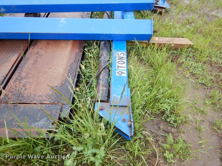 image for item DM4299 Four post automotive lift