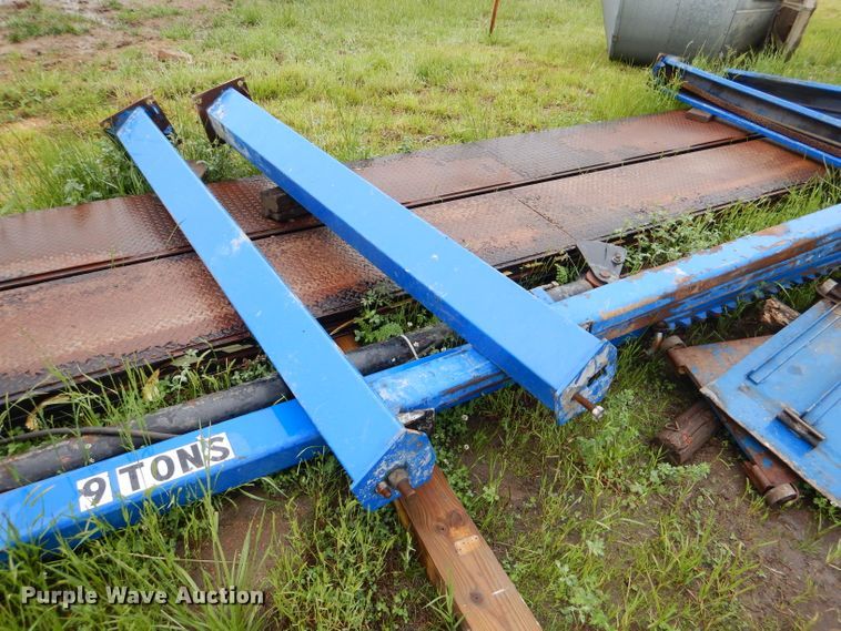 image for item DM4299 Four post automotive lift