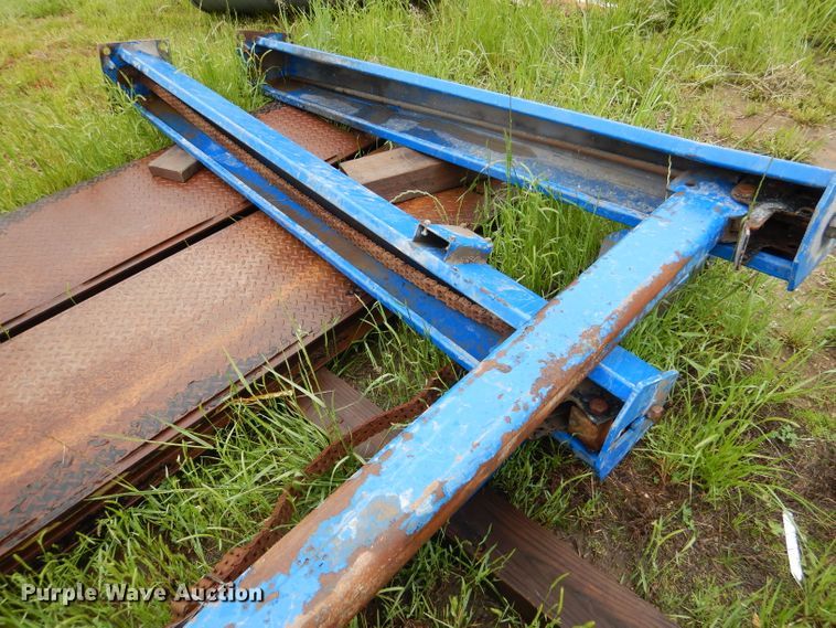 image for item DM4299 Four post automotive lift