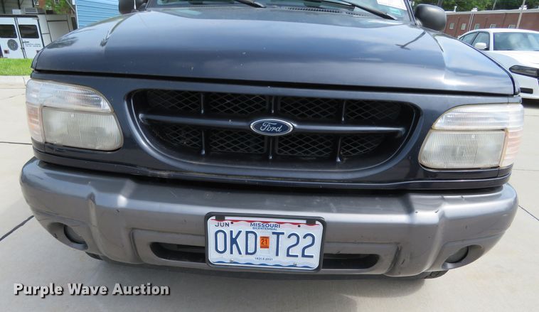 image for item DN5887 2000 Ford Explorer XLT  SUV