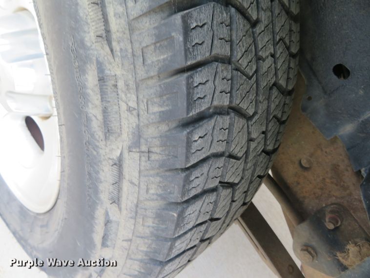 image for item DN5887 2000 Ford Explorer XLT  SUV