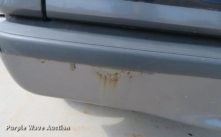 image for item DN5887 2000 Ford Explorer XLT  SUV