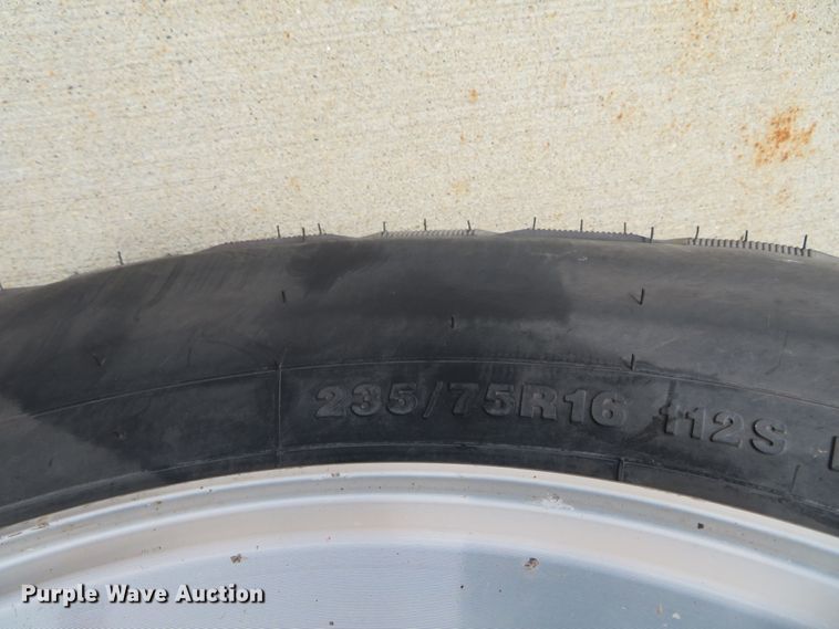 image for item DN5887 2000 Ford Explorer XLT  SUV