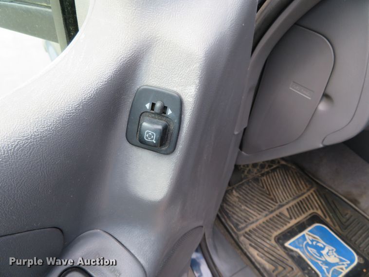 image for item DN5887 2000 Ford Explorer XLT  SUV